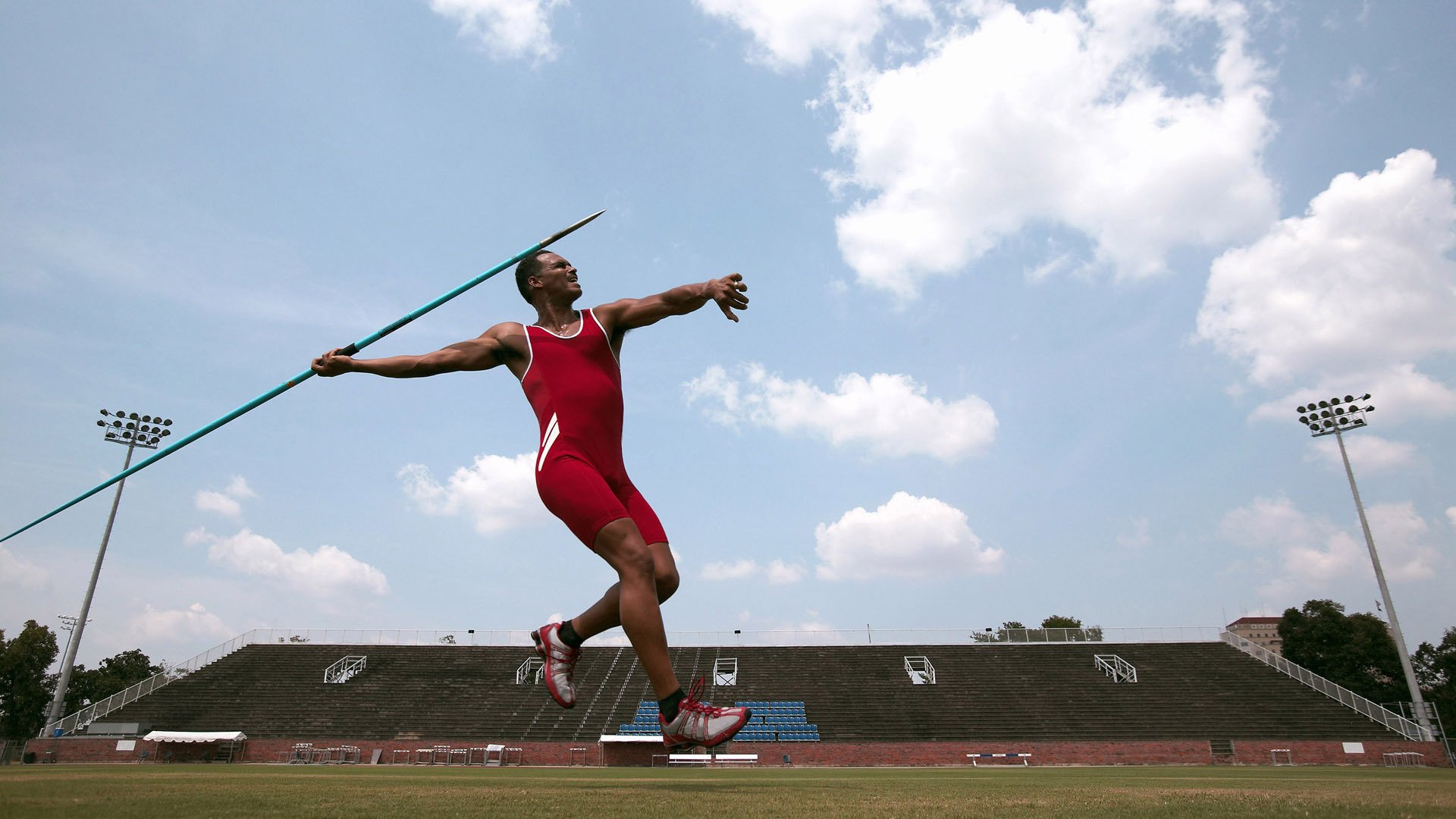 国际宠物运动会 狗狗飞盘与敏捷赛圈粉无数